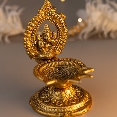 Antique Finish Lord Ganesha Brass Diya – Ideal for Pooja & Home Décor