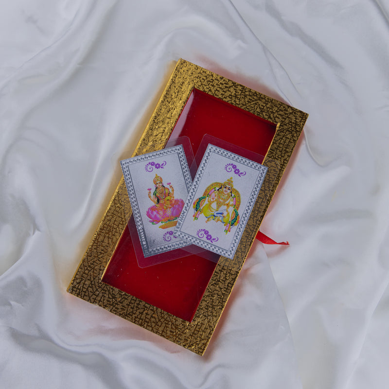 Divine Leaf – Aarti Sangrah (999 Silver Foil Edition In English)