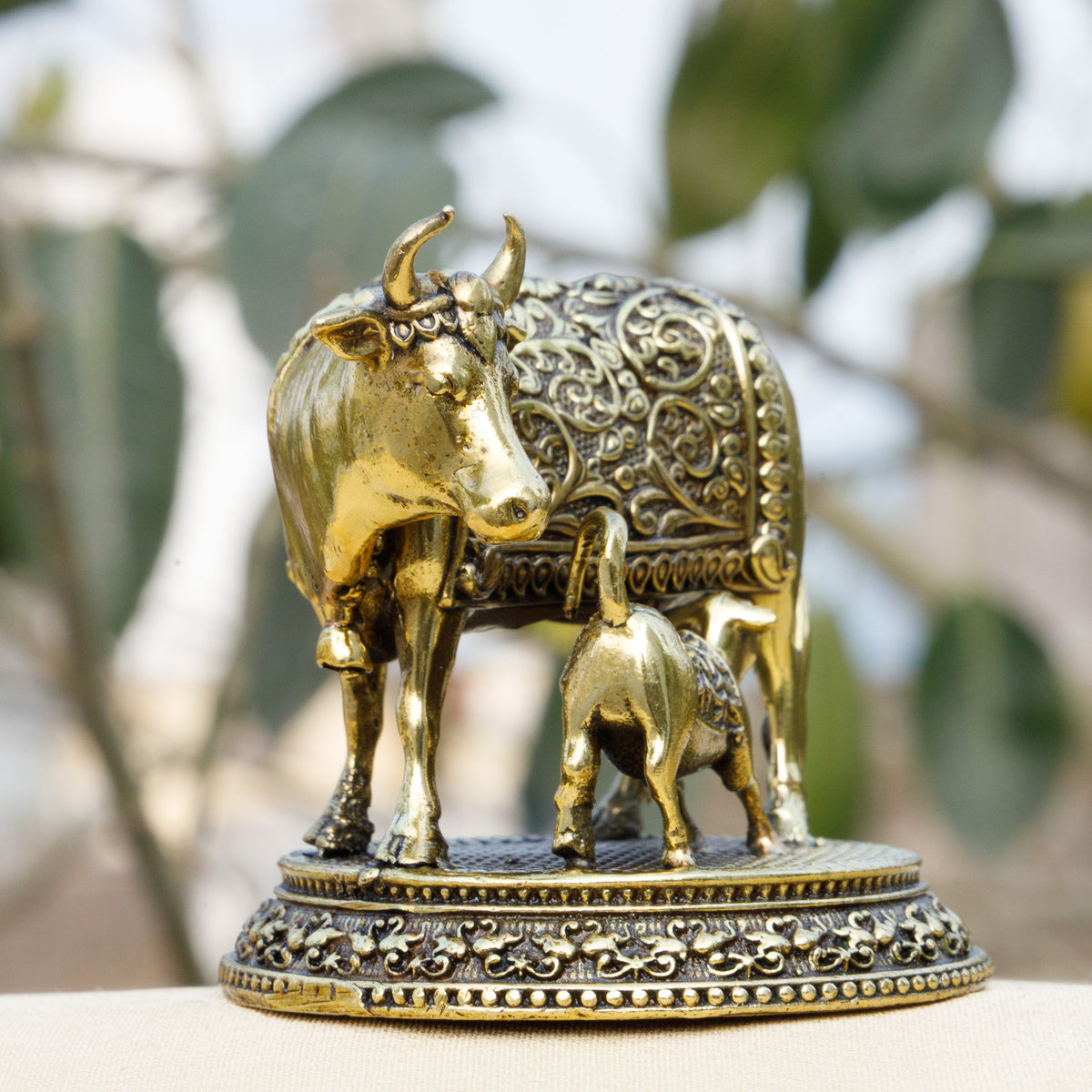 Pure Brass Kamdhenu Cow with Calf Idol | Sacred Gau Mata Murti for Prosperity, Peace & Vastu Blessings