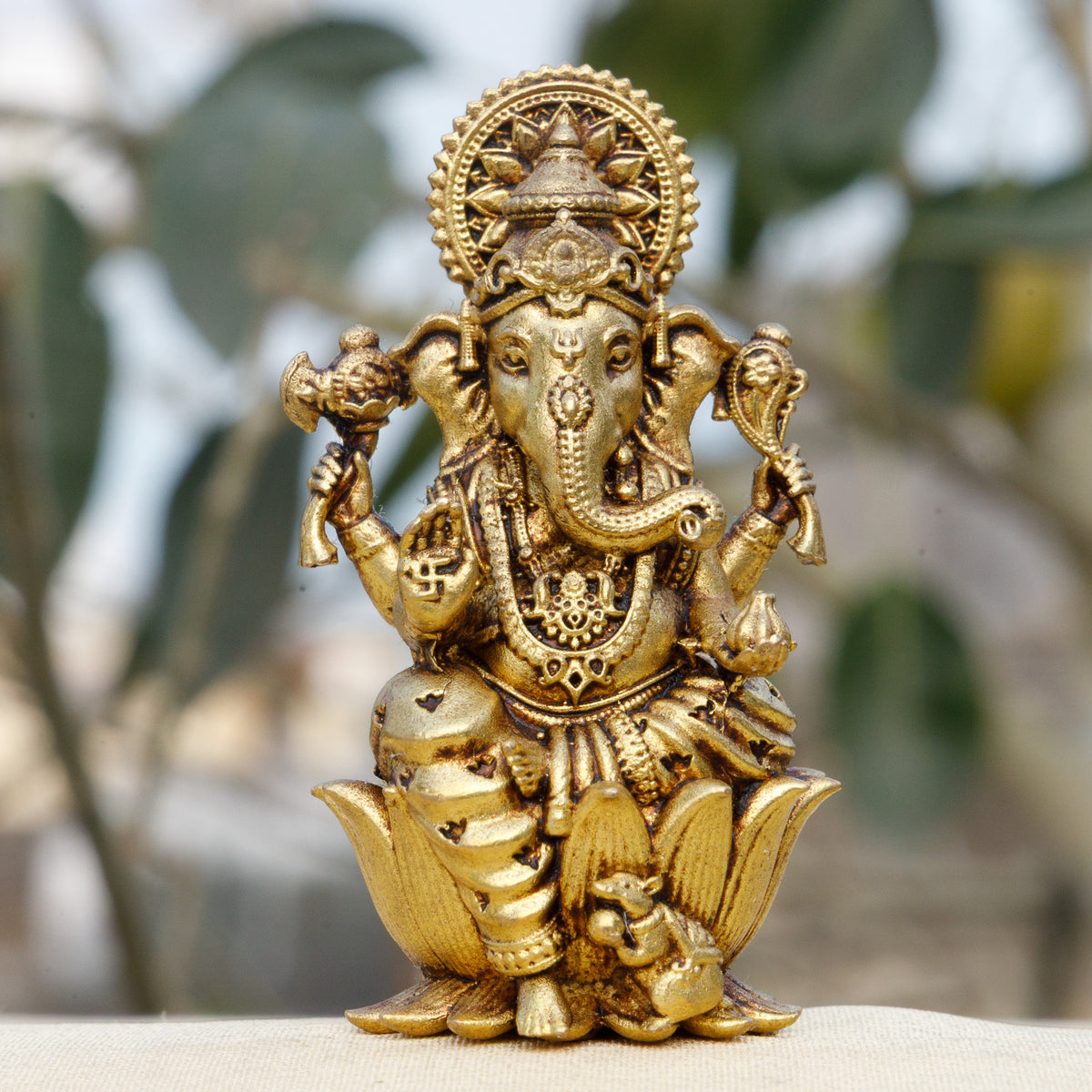 Divine Brass Lord Ganesha Idol for Home & Office | Pure Brass Vighnaharta Murti for Puja, Prosperity & Gifting