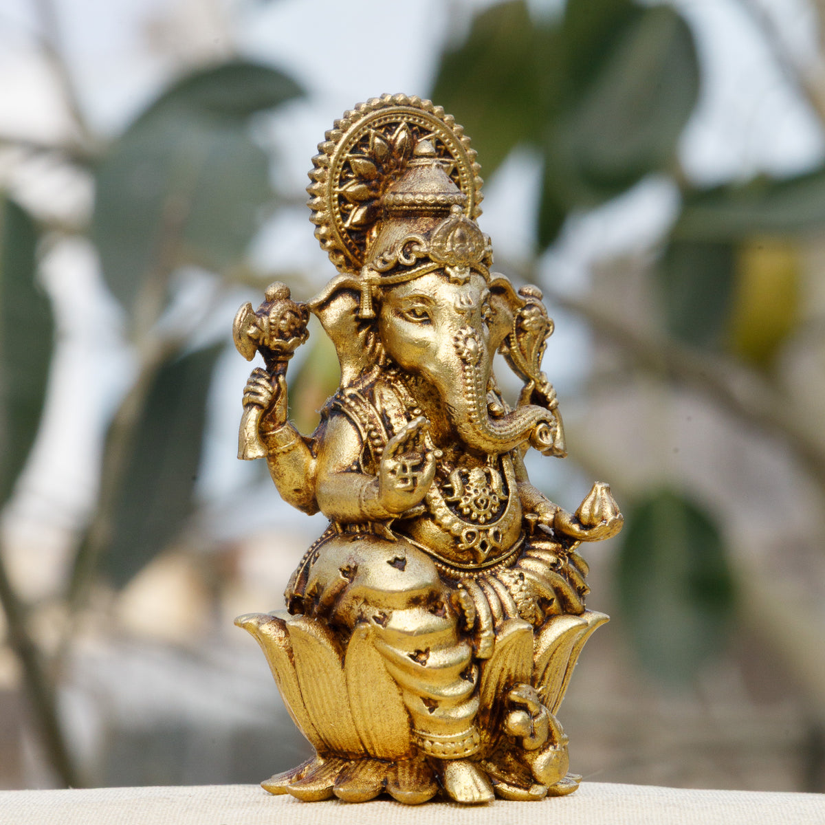 Divine Brass Lord Ganesha Idol for Home & Office | Pure Brass Vighnaharta Murti for Puja, Prosperity & Gifting