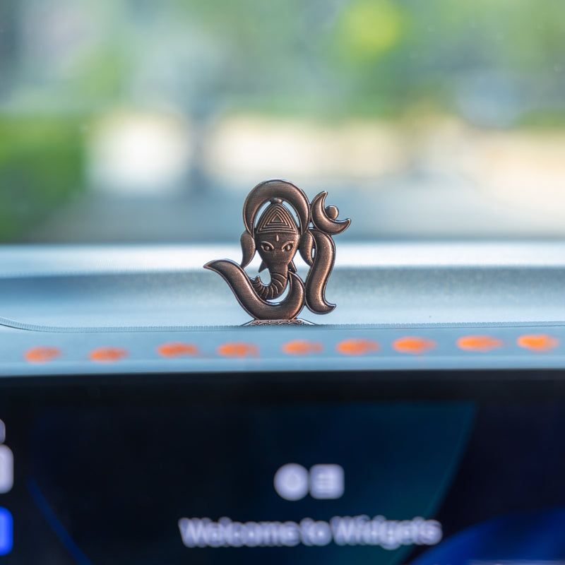 German Silver Modern Ganesha Idol – Elegant Ganpati Murti for Home, Office & Car Dashboard